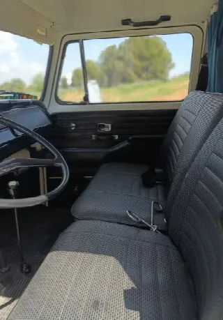 Foto 6 di 6: Volkswagen Transporter  