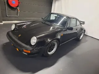 Foto 2 di 7: PORSCHE 930 