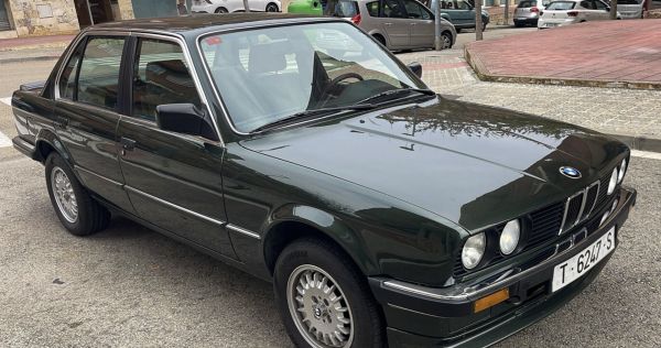 BMW 3 Series (1990-1998)  320i E30