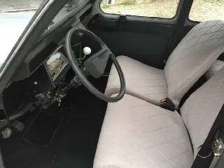 Foto 4 di 4: CITROEN 2 CV 6 Spécial  