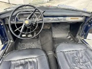 Foto 5 di 7: PEUGEOT 404 Cabriolet 