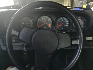 Foto 3 di 9: PORSCHE 911 SC   