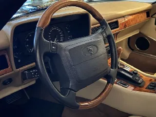 Foto 7 di 9: JAGUAR XJS(1975-1996) Celebration - km 16.800 *original*