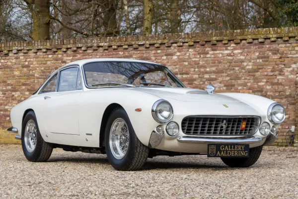 FERRARI 250 GT Lusso Berlinetta Lusso “Avorio over Red”
