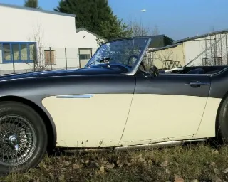 Foto 5 di 6: AUSTIN HEALEY 100/6 BN4   