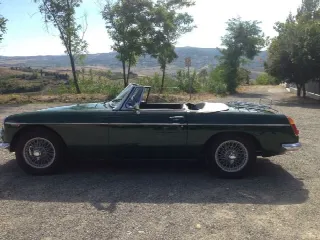 Foto 5 di 5: MG MGB SPIDER 
