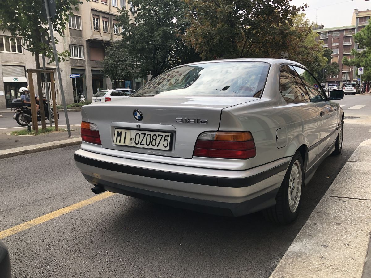 BMW 3 Series (1990-1998) 318 is 