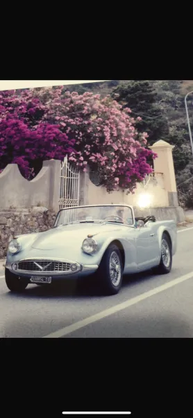 Foto 4 di 4: DAIMLER DartSP250 Spider
