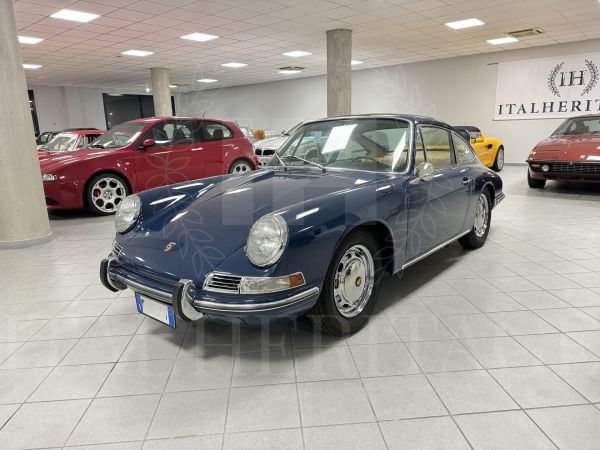 PORSCHE 911 2.0 