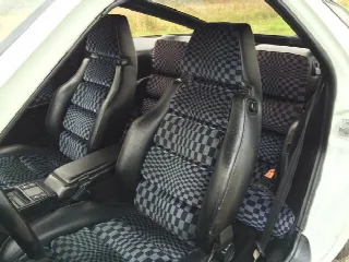 Foto 4 di 4: PORSCHE 928  