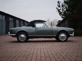 Foto 7 di 18: ALFA ROMEO Giulietta Spider 