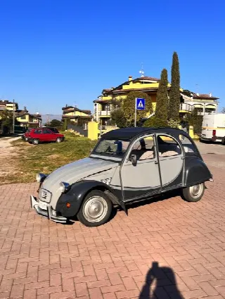 Foto 1 di 6: CITROEN 2 CV Charleston 