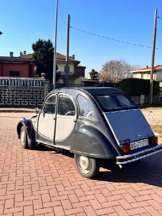 Foto 5 di 6: CITROEN 2 CV Charleston 