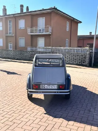 Foto 3 di 6: CITROEN 2 CV Charleston 