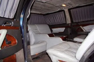 Foto 3 di 9: MERCEDES-BENZ S-Class(1991-1998)  Mercedes Benz GUARD S 600 Vladimir Putin - Pullman 
