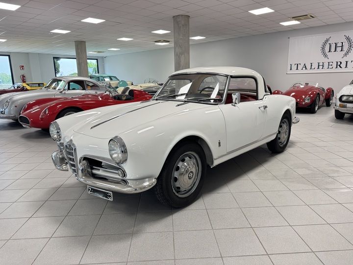 ALFA ROMEO Giulietta Spider Veloce Passo Corto 