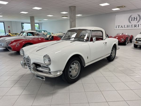 ALFA ROMEO Giulietta Spider Veloce Passo Corto 
