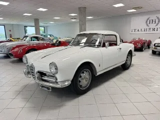 Foto 1 di 34: ALFA ROMEO Giulietta Spider Veloce Passo Corto 