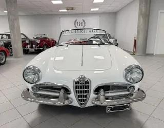 Foto 13 di 34: ALFA ROMEO Giulietta Spider Veloce Passo Corto 