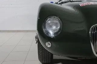 Foto 7 di 8: JAGUAR C-TYPE Roadster- recreation