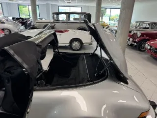 Foto 17 di 30: PORSCHE 911 Speedster 3.2