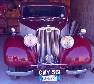 Foto 4 di 4: LEAFRANCIS LightSaloon 14 HP 70 SALOON