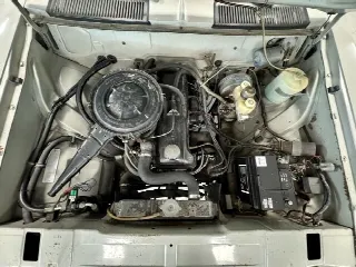 Foto 27 di 32: OPEL Rekord 1.9 C Lusso Automatic/Clima 