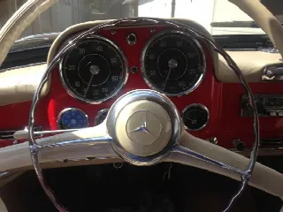 Foto 7 di 9: MERCEDES-BENZ SL190(1955-1963) cabrio 