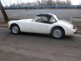 Foto 2 di 3: MG A Twin cam
