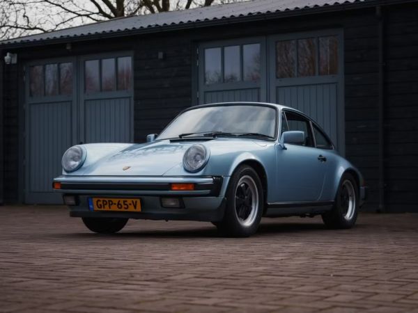 PORSCHE 911 SC 3.0 Coupe Hell blue Metallic - Just Arrived