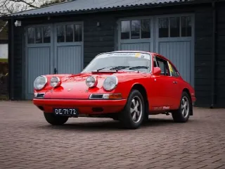 Foto 2 di 11: PORSCHE 911 Urmodell 911 early 1965 rally edition