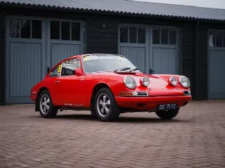 Foto 5 di 11: PORSCHE 911 Urmodell 911 early 1965 rally edition
