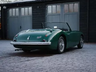 Foto 6 di 15: AUSTIN HEALEY 3000 BT7 MK1