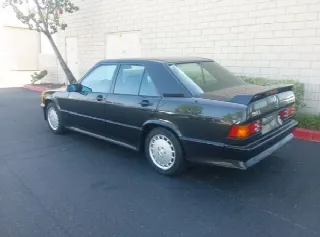 Foto 2 di 8: MERCEDES-BENZ 190 E (1983-1993) Cosworth