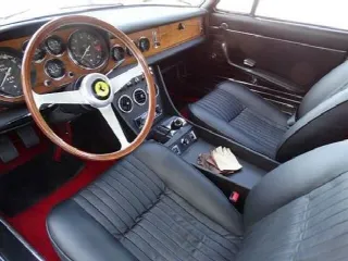 Foto 4 di 6: FERRARI 330(1964-1967) GTC Ferrari Classiche cert. Concours condition