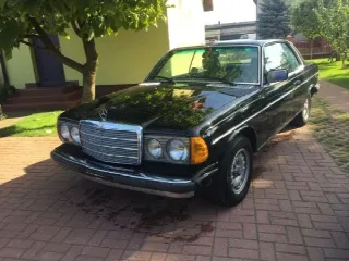 Foto 1 di 2: MERCEDES-BENZ W123 