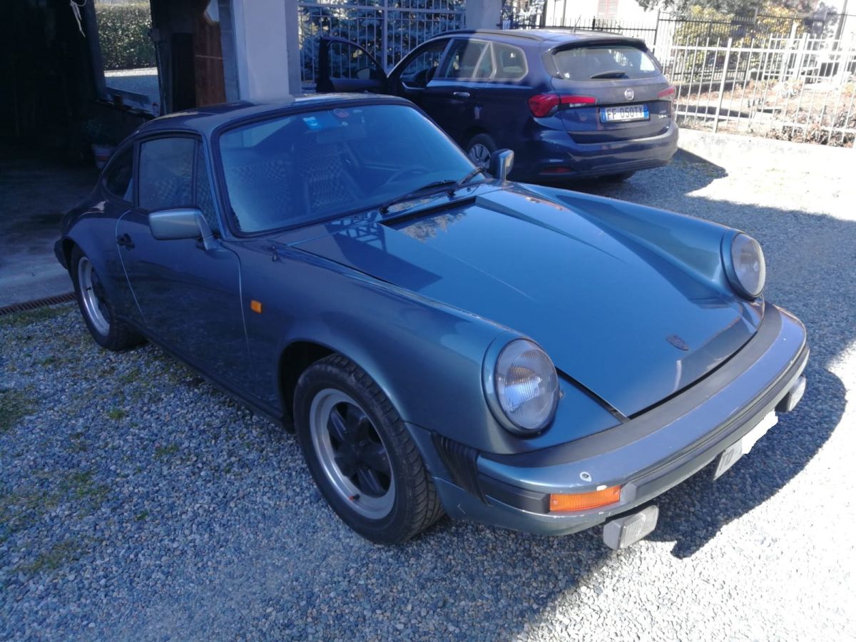 PORSCHE 911 SC   