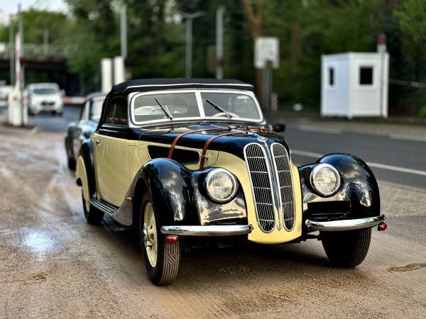 BMW 327/28 Cabriolet -  One of just 569 examples ever built * Matching numbers
