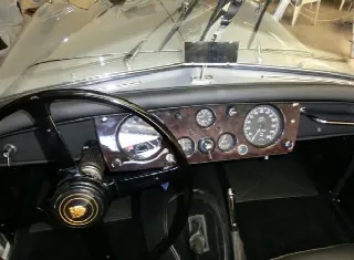 Foto 5 di 8: JAGUAR XK140 XK140 OTS-SE-C