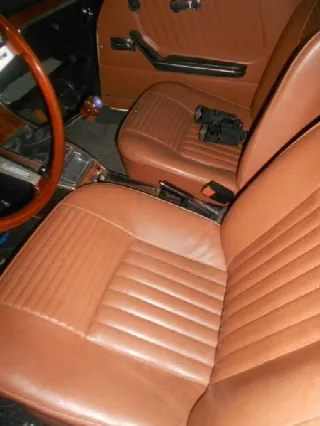 Foto 12 di 13: ALFA ROMEO 2000  