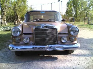 Foto 4 di 5: MERCEDES-BENZ  Mercedes 190 del 1960