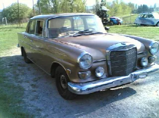 Foto 3 di 5: MERCEDES-BENZ  Mercedes 190 del 1960