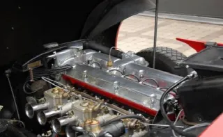 Foto 5 di 5: ASTON MARTIN  DB MKIII 