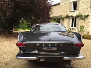 Foto 5 di 5: VOLVO P1800 coupé Jensen original