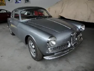 Foto 3 di 28: ALFA ROMEO Giulietta Sprint Veloce