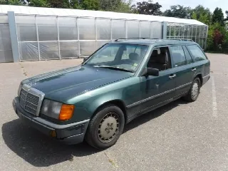 Foto 1 di 9: MERCEDES-BENZ 300 TDT