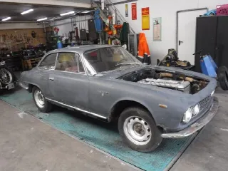 Foto 6 di 18: ALFA ROMEO 2600 Sprint