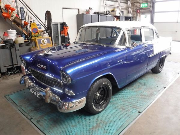 CHEVROLET Bel-Air Sedan 