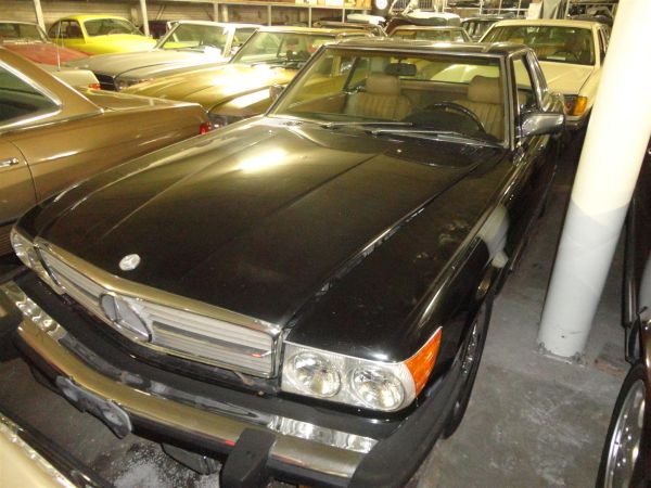 MERCEDES-BENZ SL(1971-1989) Mercedes 560 SL black ''88