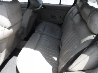 Foto 2 di 9: MERCEDES-BENZ 300 TDT